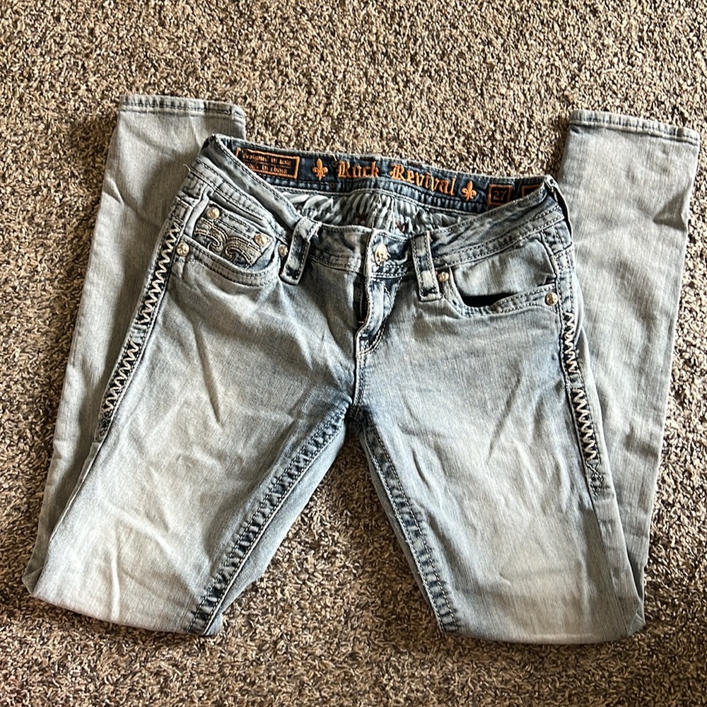 Women’s Rock Revival skinny jeans